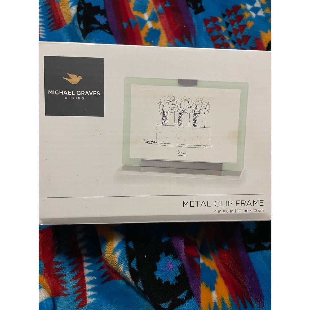 Michael Graves Design Metal Clip Frame 4x6 Photo Holder Display‎